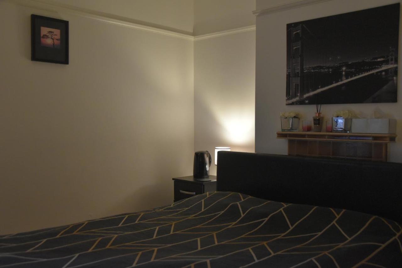 Clarendon House Hotell Luton  Eksteriør bilde