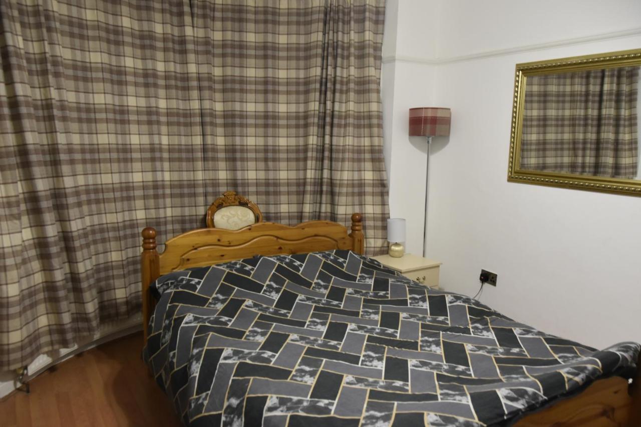Clarendon House Hotell Luton  Eksteriør bilde